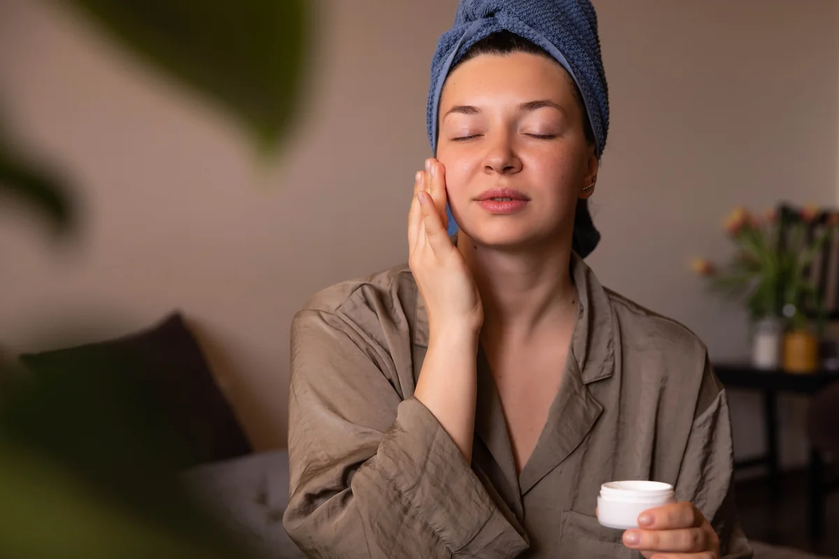 Figure 1: Consistent nighttime hydration and gradual retinization build resilient, healthy skin.